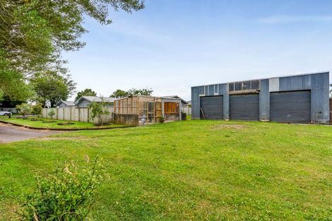 Photo of property in 4 Douglas Street, Hawera, 4610