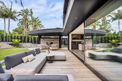 Photo of property in 98 Paritai Drive, Orakei, Auckland, 1071