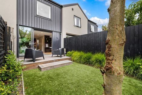 Photo of property in 4/89 Champion Street, Edgeware, Christchurch, 8013