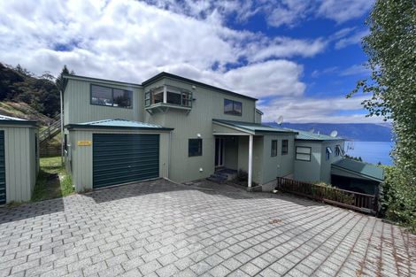 Photo of property in 117a Wynyard Crescent, Fernhill, Queenstown, 9300