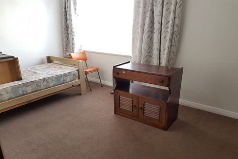 Photo of property in 8 Kawaka Street, Riccarton, Christchurch, 8041