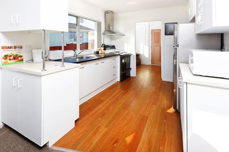 Photo of property in 3 Carter Place, Manurewa, Auckland, 2102