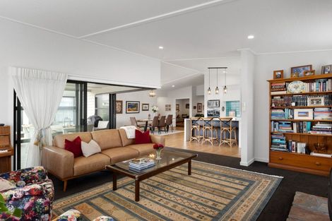 Photo of property in 1 Makura Drive, Papamoa Beach, Papamoa, 3118