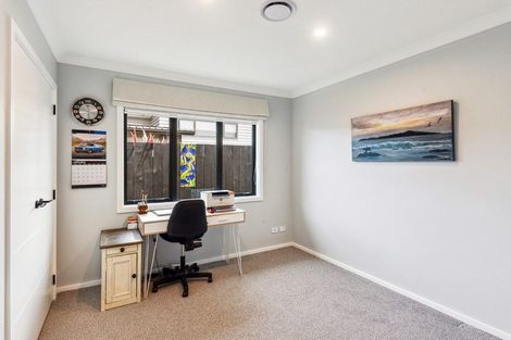 Photo of property in 99 The Drive, Paraparaumu Beach, Paraparaumu, 5032