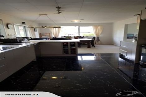 Photo of property in 15 Tallington Crescent, Torbay, Auckland, 0630