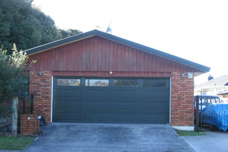 Photo of property in 21 Shirley Avenue, Papakura, 2110