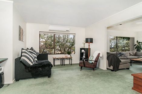 Photo of property in 10 Marendellas Drive, Bucklands Beach, Auckland, 2014