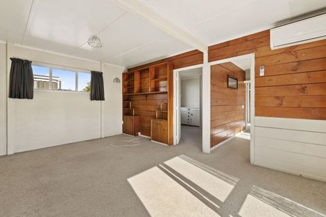 Photo of property in 9b Kawaha Point Road, Fairy Springs, Rotorua, 3015