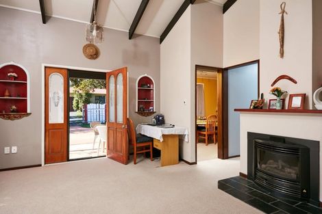 Photo of property in 2 Heatherlea Street, Outer Kaiti, Gisborne, 4010