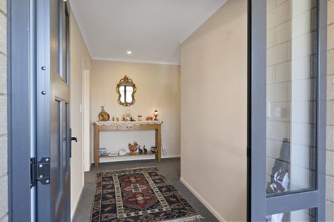 Photo of property in 53 Alberta Road, Glen Avon, New Plymouth, 4312