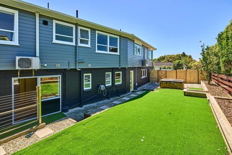 Photo of property in 104 Oriel Avenue, Tawa, Wellington, 5028