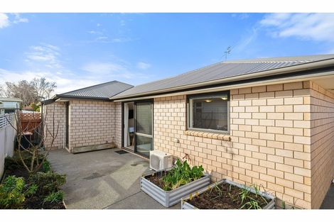 Photo of property in 3/191 Gayhurst Road, Dallington, Christchurch, 8061