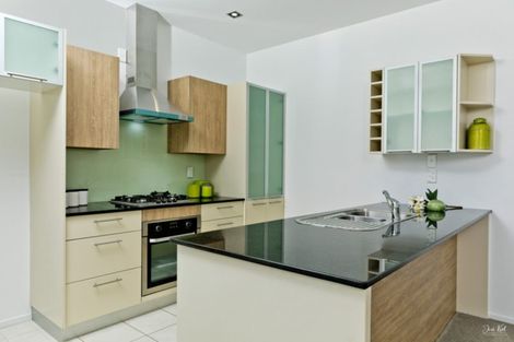 Photo of property in 3/40 Scarlet Oak Drive, Schnapper Rock, Auckland, 0632