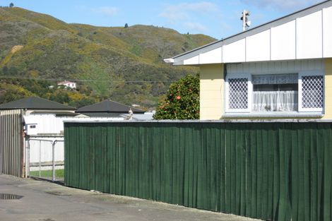 Photo of property in 12a Matthews Road, Wainuiomata, Lower Hutt, 5014