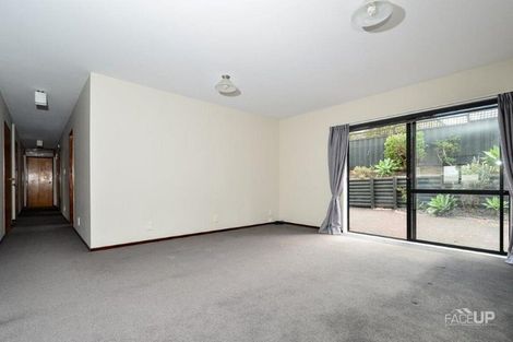 Photo of property in 128 Wiseley Road, West Harbour, Auckland, 0618