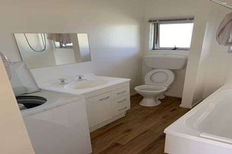 Photo of property in 4j Rutland Street, Picton, 7220