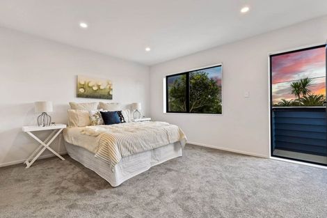 Photo of property in 67b Tiroroa Avenue, Te Atatu South, Auckland, 0610