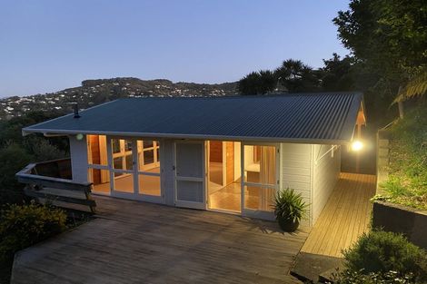 Photo of property in 6 Jerome Way, Crofton Downs, Wellington, 6035