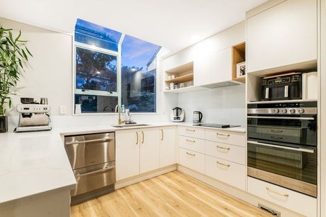 Photo of property in 10 Portage Place, Whitby, Porirua, 5024