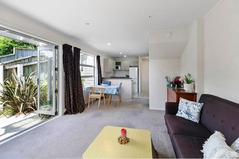 Photo of property in 1a Cecil Road, Tawa, Wellington, 5028