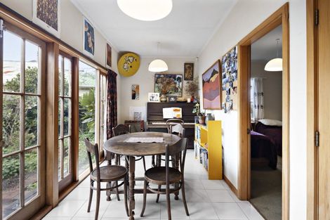 Photo of property in 157 Marine Parade, Eastbourne, Lower Hutt, 5013