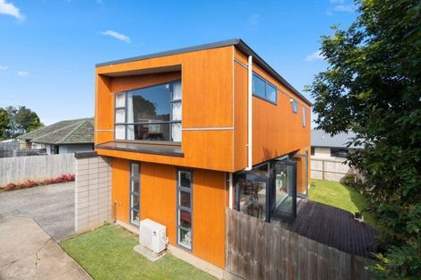 Photo of property in 72a Hobsonville Road, West Harbour, Auckland, 0618