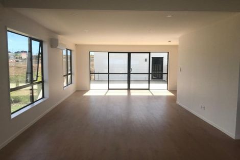 Photo of property in 58 Ascension Crescent, Orewa, 0931