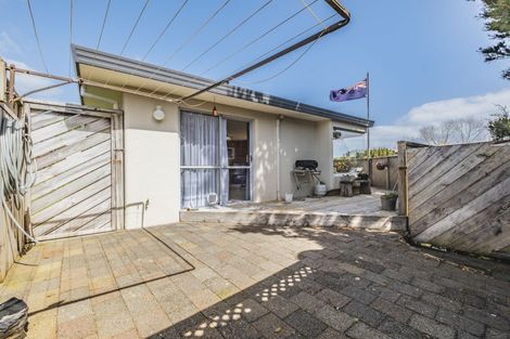 Photo of property in 26 Marchant Place, Westown, New Plymouth, 4310
