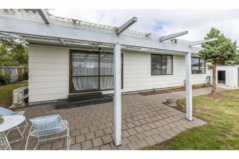 Photo of property in 2/79 Ottawa Road, Wainoni, Christchurch, 8061