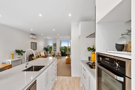 Photo of property in 25 Bonnette Road, Flat Bush, Auckland, 2019