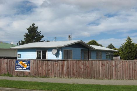 Photo of property in 70 River Road, Masterton, 5810