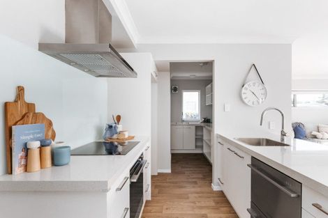 Photo of property in 69a Percy Road, Papamoa Beach, Papamoa, 3118