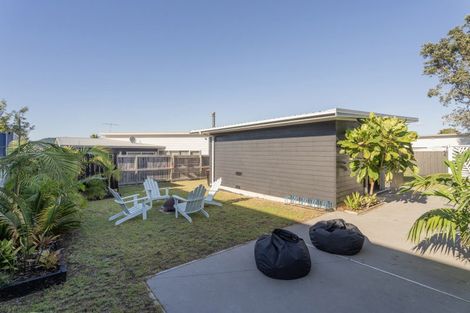 Photo of property in 127 The Fairway, Matarangi, Whitianga, 3592