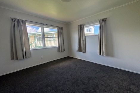 Photo of property in 21 Tranent Road, Mangere, Auckland, 2022