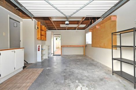 Photo of property in 23b Boundary Road, Blockhouse Bay, Auckland, 0600