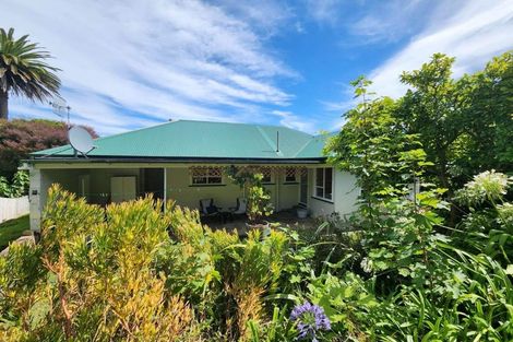 Photo of property in 50 Great North Road, Saint Johns Hill, Whanganui, 4500