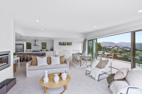 Photo of property in 320 Cannon Hill Crescent, Mount Pleasant, Christchurch, 8081