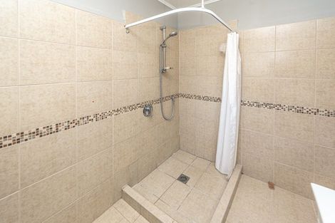 Photo of property in 15 Ward Street, Aramoho, Whanganui, 4500