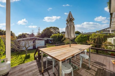 Photo of property in 44 Mcintyre Road, Mangere Bridge, Auckland, 2022