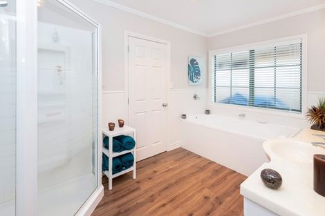 Photo of property in 21 Athenry Place, Dannemora, Auckland, 2016