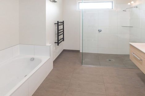 Photo of property in 90 Bergin Road, Foxton, 4814