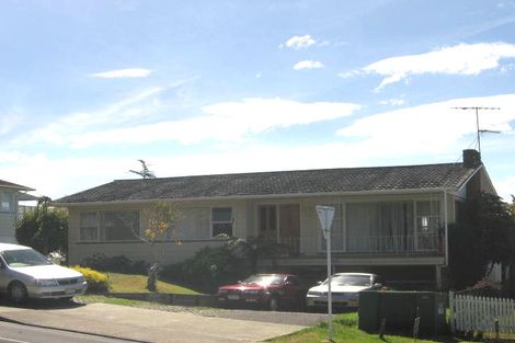 Photo of property in 42 Marlborough Avenue, Glenfield, Auckland, 0629