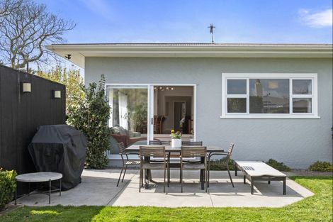 Photo of property in 42 Park Road, West End, Palmerston North, 4412