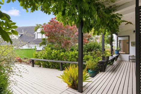 Photo of property in 102 Manly Street, Paraparaumu Beach, Paraparaumu, 5032