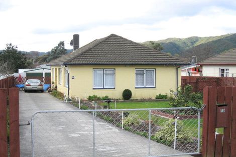Photo of property in 48 Wainuiomata Road, Wainuiomata, Lower Hutt, 5014