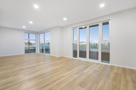 Photo of property in 56 Kauri Heart Avenue, Takanini, 2112