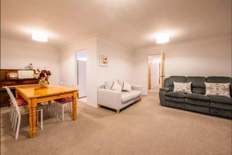 Photo of property in 2/171 Pigeon Mountain Road, Half Moon Bay, Auckland, 2012