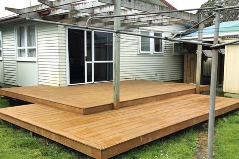 Photo of property in 44 Lavinia Crescent, Mangere East, Auckland, 2024