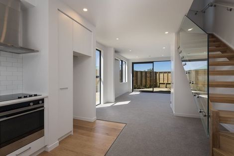 Photo of property in 4/52 High Street, Island Bay, Wellington, 6023