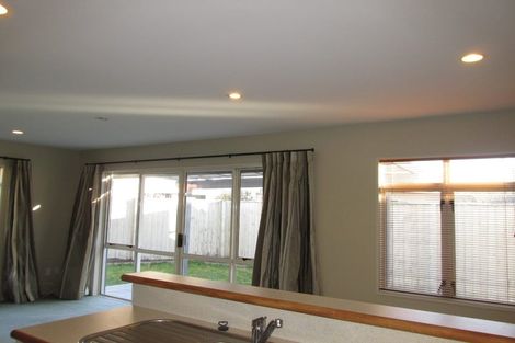 Photo of property in 2/35 Parade Court, Addington, Christchurch, 8024